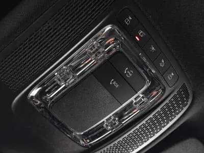 Vendo Mercedes-Benz A 250e 2021 - 26450 EUR, 94000 km - AUTO.MOTO.pt