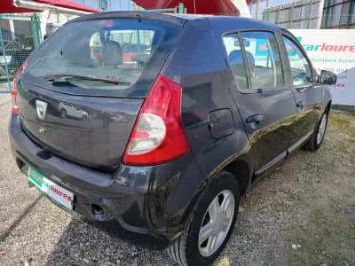Vendo Dacia Sandero 2012 - 5750 EUR, 158792 km - AUTO.MOTO.pt