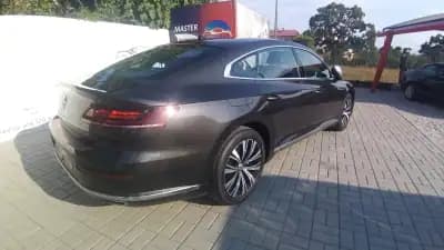Vendo Volkswagen Arteon 2019 - 26650 EUR, 90000 km - AUTO.MOTO.pt
