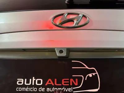 Sell Hyundai Santa Fe 2010 - 9990 EUR, 200100 km - AUTO.MOTO.pt