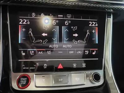 Vendo Audi SQ8 2020 - 81500 EUR, 141000 km - AUTO.MOTO.pt