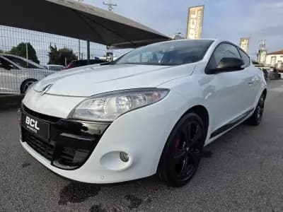 Vendo Renault Mégane Coupe 2011 - 8990 EUR, 234000 km - AUTO.MOTO.pt