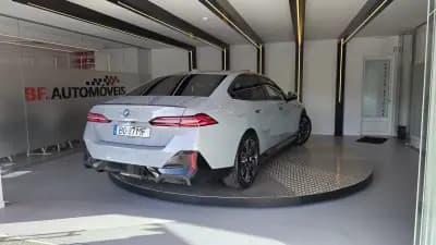 Vendo BMW 530e 2024 - 59900 EUR, 38890 km - AUTO.MOTO.pt