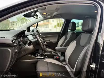 Sell Opel Crossland X 2018 - 10500 EUR, 104500 km - AUTO.MOTO.pt