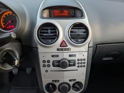 Vendo Opel Corsa 2007 - 2350 EUR, 213920 km - AUTO.MOTO.pt