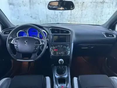 Vendo DS DS4 2014 - 11000 EUR, 170000 km - AUTO.MOTO.pt