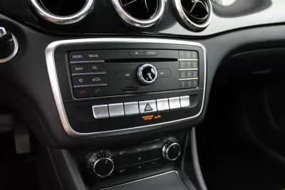 Sell Mercedes-Benz CLA 180 2016 - 15990 EUR, 215975 km - AUTO.MOTO.pt