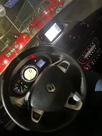 Sell Renault Mégane Sport Tourer 2012 - 7850 EUR, 291000 km - AUTO.MOTO.pt