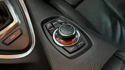 Vendo BMW 635 2010 - 22990 EUR, 208215 km - AUTO.MOTO.pt