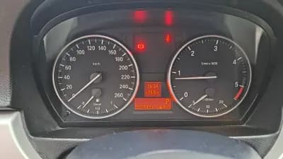 Vendo BMW 320 2010 - 12890 EUR, 157813 km - AUTO.MOTO.pt