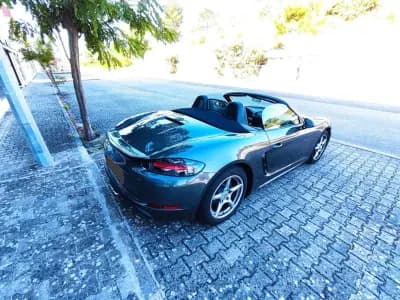 Vendo Porsche 718 Boxster 2019 - 64900 EUR, 68000 km - AUTO.MOTO.pt