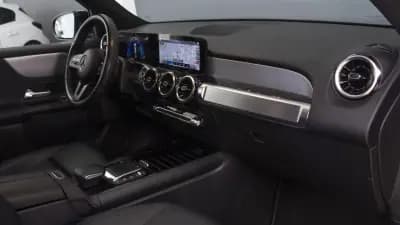 Vendo Mercedes-Benz GLB 180 2022 - 29900 EUR, 172000 km - AUTO.MOTO.pt