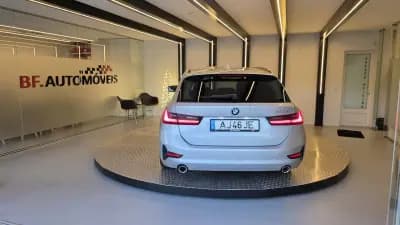 Vendo BMW 330 2021 - 22500 EUR, 213862 km - AUTO.MOTO.pt