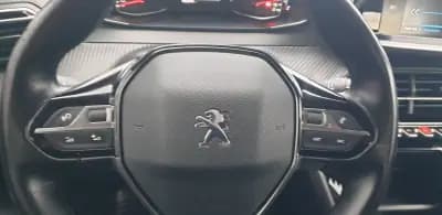 Sell Peugeot 208 2020 - 10950 EUR, 182000 km - AUTO.MOTO.pt