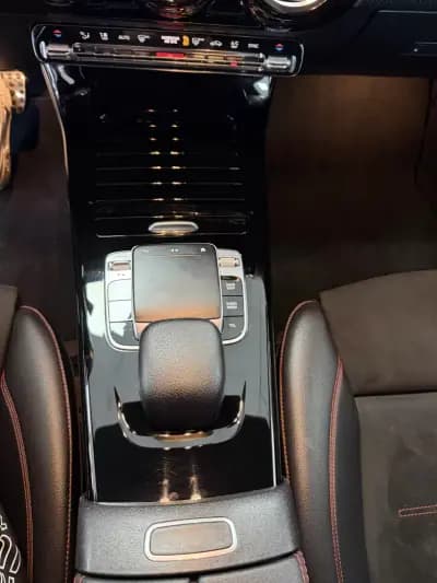 Vendo Mercedes-Benz A 180 2018 - 28000 EUR, 64735 km - AUTO.MOTO.pt