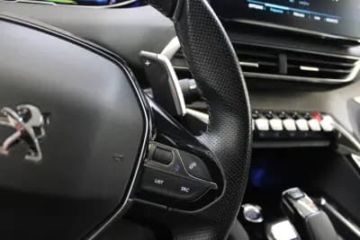 Vendo Peugeot 3008 2021 - 22990 EUR, 110993 km - AUTO.MOTO.pt