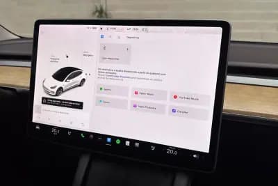 Vendo Tesla Model 3 2021 - 25450 EUR, 58710 km - AUTO.MOTO.pt