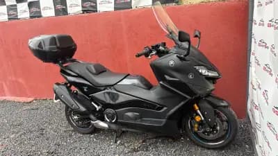 Sell Yamaha TMAX 2023 - 11900 EUR, 5900 km - AUTO.MOTO.pt