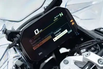 Sell BMW R 1300 GS Adventure 2024 - 24950 EUR, 6150 km - AUTO.MOTO.pt