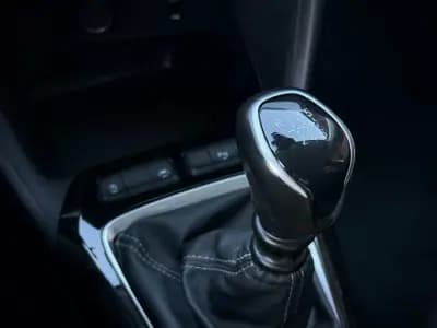 Vendo Opel Corsa 2023 - 15850 EUR, 36000 km - AUTO.MOTO.pt