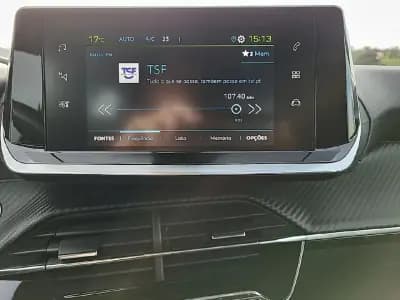 Sell Peugeot e-208 2021 - 17700 EUR, 22007 km - AUTO.MOTO.pt