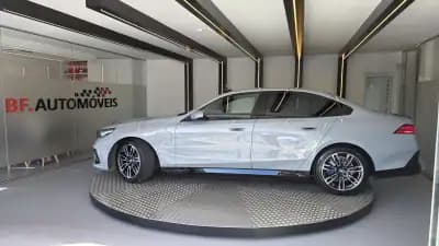 Vendo BMW 530e 2024 - 59900 EUR, 38890 km - AUTO.MOTO.pt