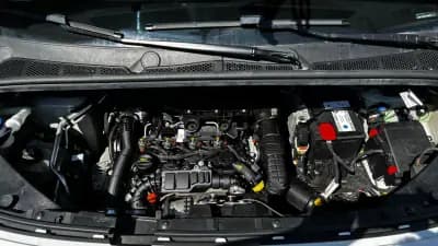 Vendo Opel Combo 2022 - 16950 EUR, 45910 km - AUTO.MOTO.pt