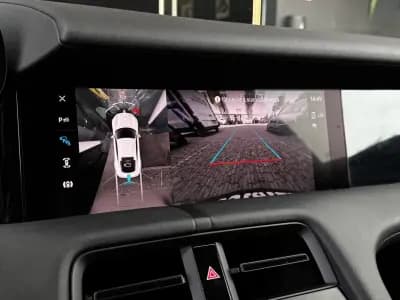 Vendo Porsche Taycan 2023 - 74990 EUR, 35900 km - AUTO.MOTO.pt