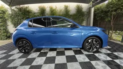 Sell Peugeot 208 2024 - 16900 EUR, 7000 km - AUTO.MOTO.pt