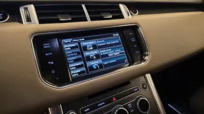 Vendo Land Rover Range Rover Sport 2014 - 27500 EUR, 80220 km - AUTO.MOTO.pt