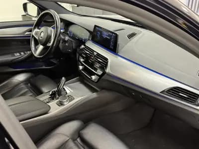 Vendo BMW 530 2020 - 31990 EUR, 120000 km - AUTO.MOTO.pt