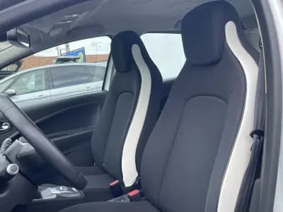 Sell Renault Zoe 2020 - 14900 EUR, 45065 km - AUTO.MOTO.pt