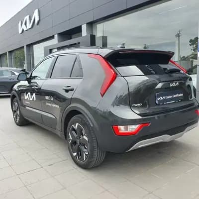 Vendo Kia e-Niro 2023 - 34990 EUR, 23490 km - AUTO.MOTO.pt