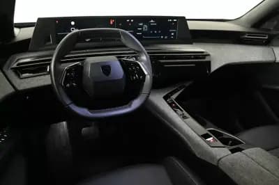 Vendo Peugeot 5008 2025 - 34450 EUR, 30000 km - AUTO.MOTO.pt