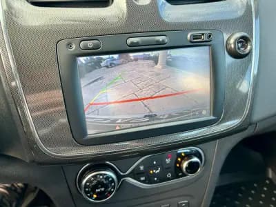 Vendo Dacia Sandero 2018 - 12990 EUR, 62097 km - AUTO.MOTO.pt