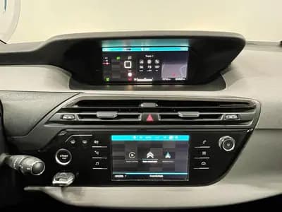 Vendo Citroën C4 Spacetourer 2020 - 24980 EUR, 65900 km - AUTO.MOTO.pt