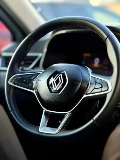 Vendo Renault Clio 2024 - 16450 EUR, 40000 km - AUTO.MOTO.pt