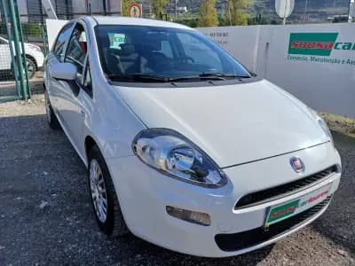 Vendo Fiat Punto 2016 - 7250 EUR, 113705 km - AUTO.MOTO.pt