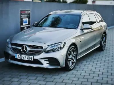 Vendo Mercedes-Benz C 300 2020 - 28950 EUR, 166000 km - AUTO.MOTO.pt