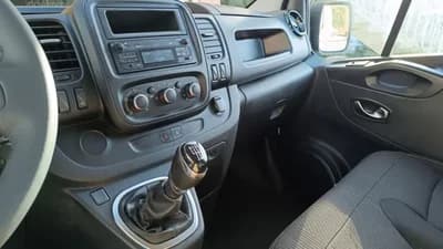 Vendo Nissan NV300 2020 - 20900 EUR, 99900 km - AUTO.MOTO.pt