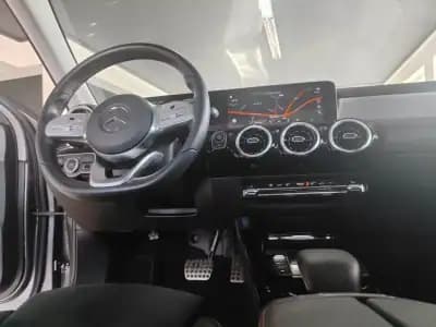 Vendo Mercedes-Benz A 220 Limousine 2020 - 30900 EUR, 30000 km - AUTO.MOTO.pt