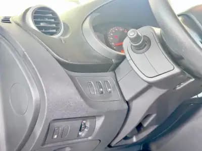 Vendo Renault Kangoo 2019 - 11500 EUR, 161094 km - AUTO.MOTO.pt