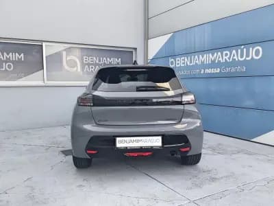 Vendo Peugeot 208 2025 - 23500 EUR, 14659 km - AUTO.MOTO.pt