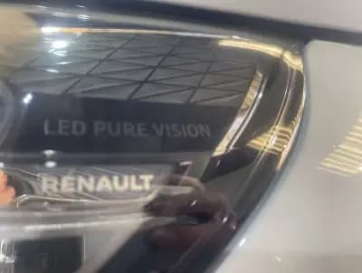 Vendo Renault Clio 2022 - 17899 EUR, 38000 km - AUTO.MOTO.pt