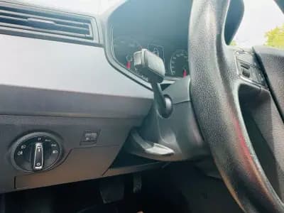 Vendo SEAT Arona 2021 - 15999 EUR, 100000 km - AUTO.MOTO.pt