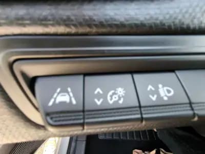 Sell Renault Clio 2021 - 14450 EUR, 159000 km - AUTO.MOTO.pt