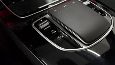 Sell Mercedes-Benz E 300 2023 - 46990 EUR, 63661 km - AUTO.MOTO.pt