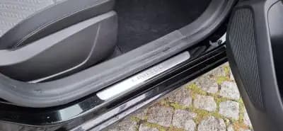 Sell Renault Clio 2021 - 14950 EUR, 71900 km - AUTO.MOTO.pt