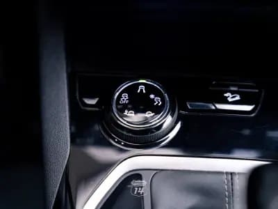 Vendo Peugeot 3008 2018 - 15990 EUR, 154712 km - AUTO.MOTO.pt