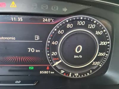 Vendo Volkswagen Polo 2014 - 19990 EUR, 85000 km - AUTO.MOTO.pt